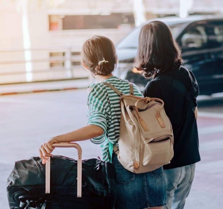 Transferts aéroports et gares ponctuels.